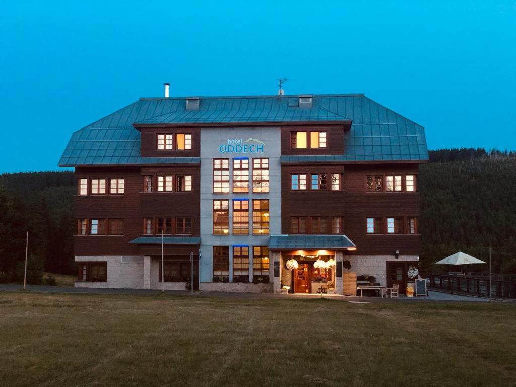 Hotel Oddech 페츠 포트 스네스코우 외부 사진